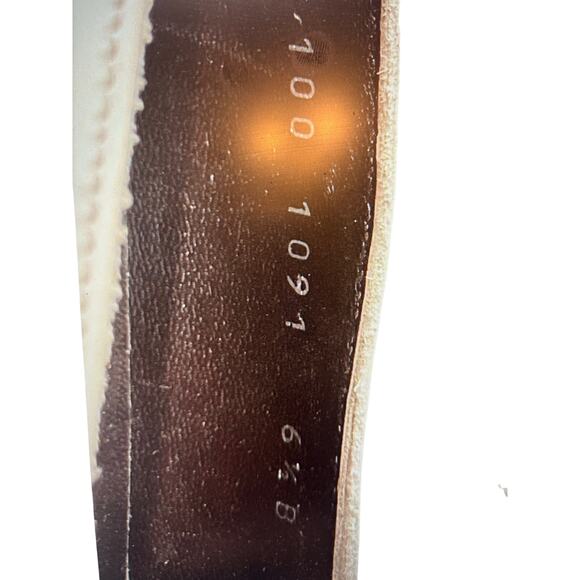 Gucci White and Brown Heels with Classic Design - Picture 9 of 10